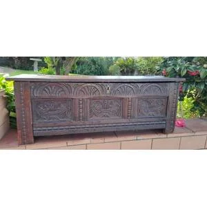 18th century oak small coffer Kist.