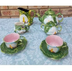 Vintage Hand-Painted Calla Lily Ceramic Tea Set – Teapot, Cups, Pitcher, Sugar & Creamer sold as is